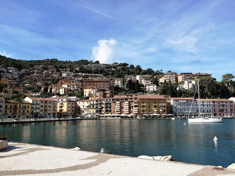 Sweet Liana Un Tuffo Nel Cuore Del Paese Porto Santo Stefano  Zewnętrze zdjęcie